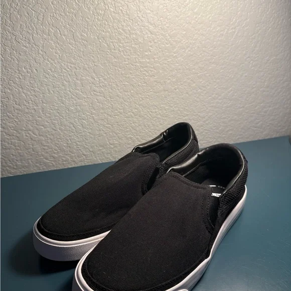 Nike Black Slip-On Sneakers - Picture 1 of 6